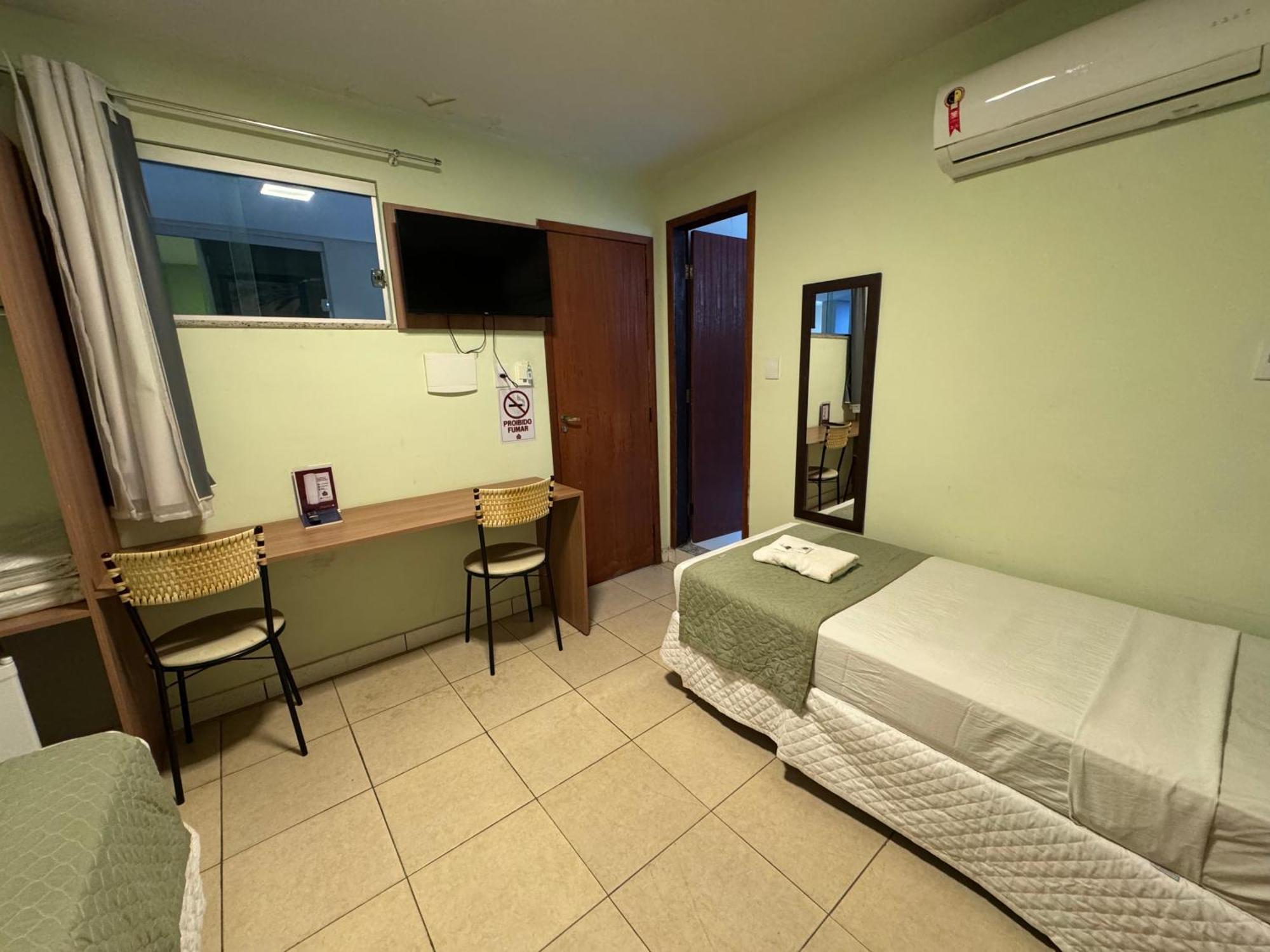 Domus Hotel Veneza Ipatinga Exterior photo